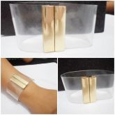 Pulseira em transparencia